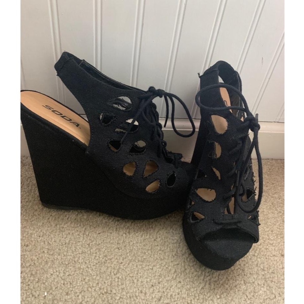 Lace up Wedges